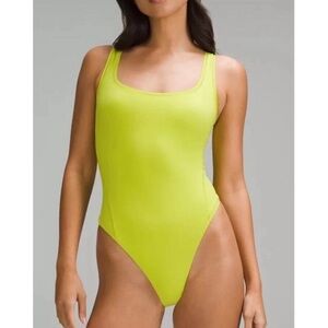 Lululemon Wundermost Nulu Square Neck Sleeveless Bodysuit Lime Size 4/6